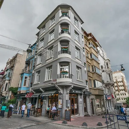 Iq Taksim Daire *